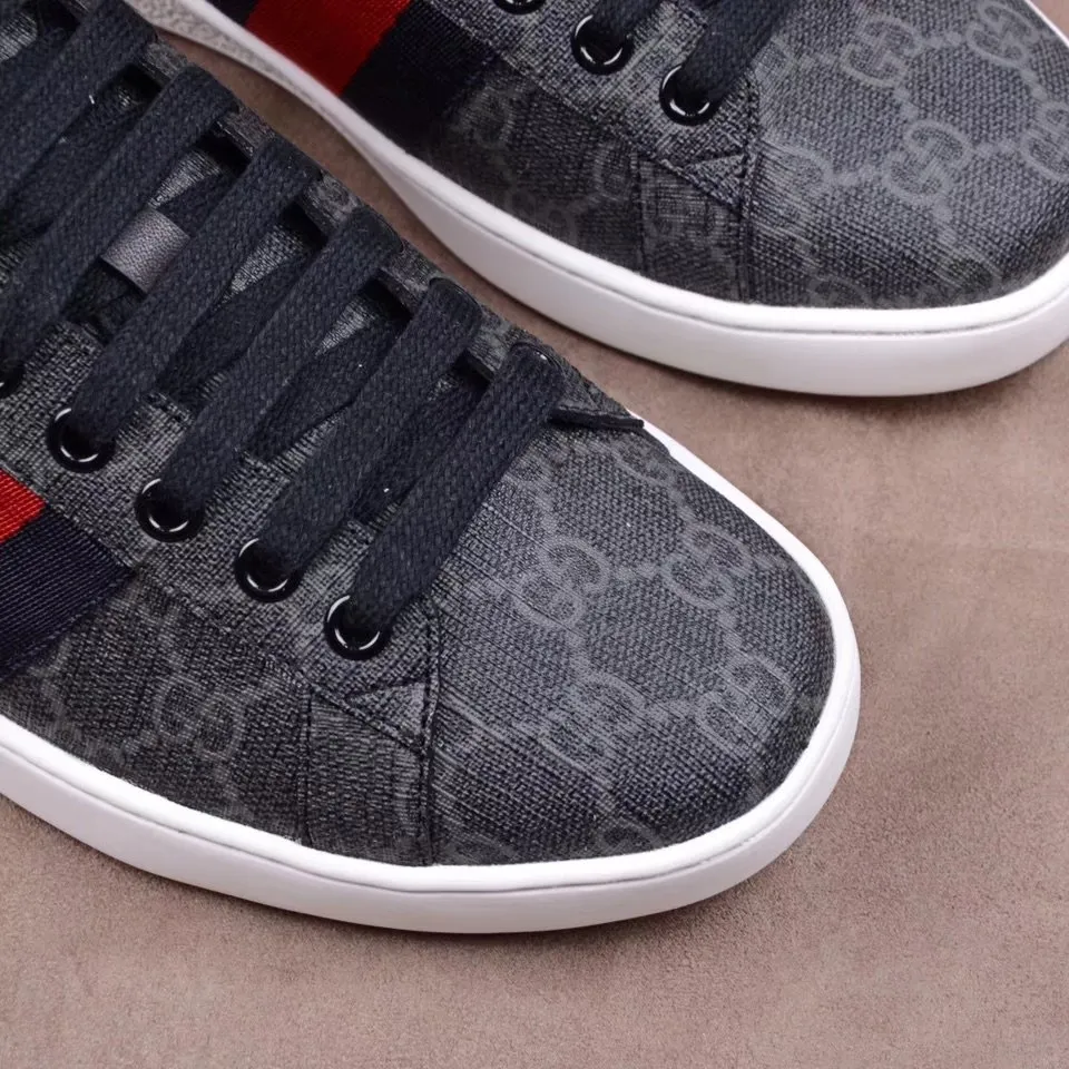 👟👟Ex-factory price 420👟👟 Newly upgraded high version of men's and women's wear, (GUCCI) official website's latest casual and fashionable couple shoes, hot style The style is simple and elegant, exclusive for couples. Unique official website latest brand elements 👑 original Gucci decoration, fashionable and generous, original material cowhide ✅ sheepskin lining, official website designated wear-resistant casual outsole, real-life photos of classic models in the counter, women's 35-40, men's 38--44 sizes